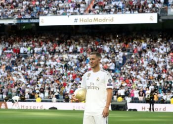 Presentasi Eden Hazard Disambut 50.000 Suporter di Santiago Bernabeu
