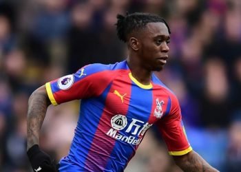 Tawaran Tak Sesuai, Palace Enggan Lepas Wan-Bissaka ke Manchester United