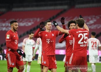 Bayern bangkit dari tertinggal dua gol untuk menang 5-2 atas Mainz