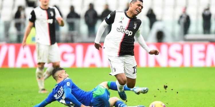 Bek Juventus Alex Sandro positif terinfeksi COVID-19