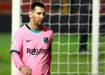 Luis Suarez nilai Lionel Messi bebas pensiun di mana pun