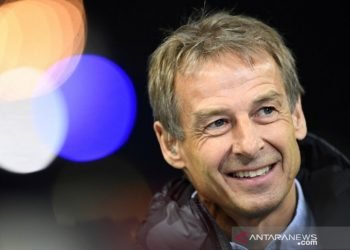 Juergen Klinsmann tertarik tangani Tottenham jika diberi kesempatan